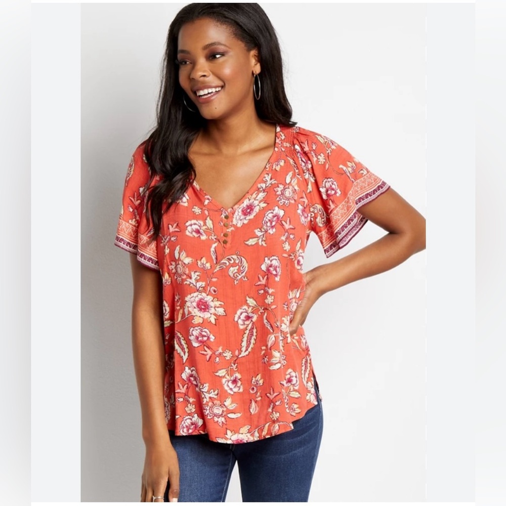 MAURICES 🧡NWT Floral V-Neck Top - Orange